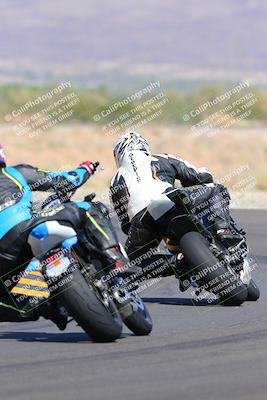 media/Oct-09-2022-SoCal Trackdays (Sun) [[95640aeeb6]]/Turn 14 Backside (1125am)/